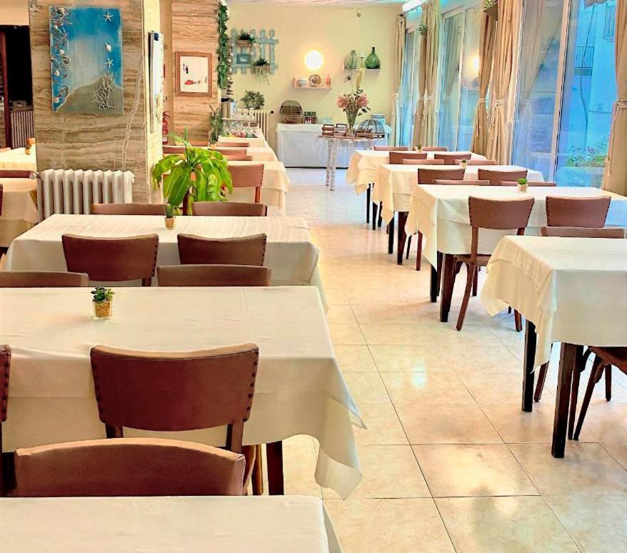 Hotel Medium Montecarlo Palafrugell Exterior photo