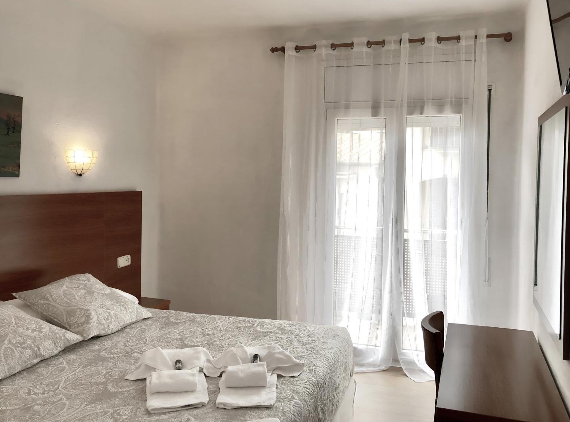 Hotel Medium Montecarlo Palafrugell Room photo